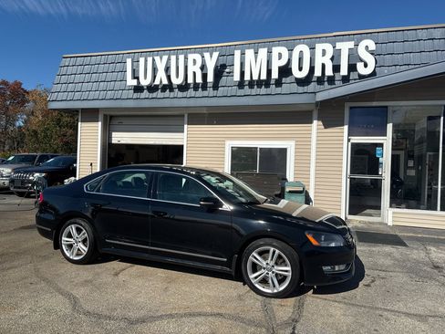 Used 2015 Volkswagen Passat 1.8T SE image 2