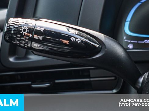 Used 2025 Hyundai Elantra Sport image 31