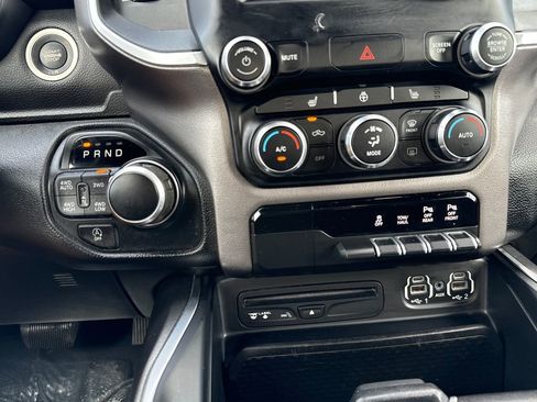 Used 2019 RAM 1500 Big Horn image 21