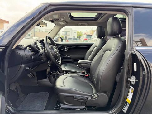 Used 2019 MINI Cooper 2-Door Hardtop FWD image 21