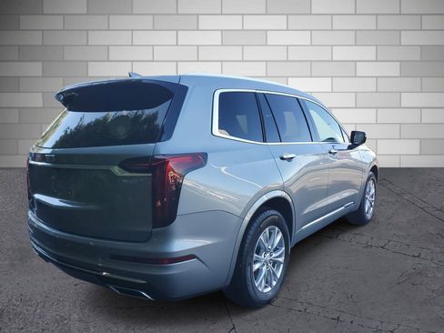 New 2025 Cadillac XT6 Luxury image 5