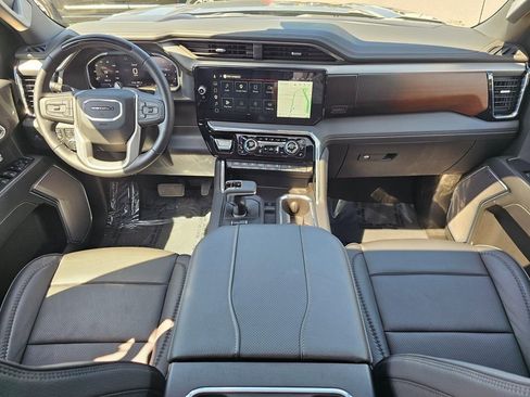 Used 2026 GMC Sierra 1500 Denali AWD/4WD image 18