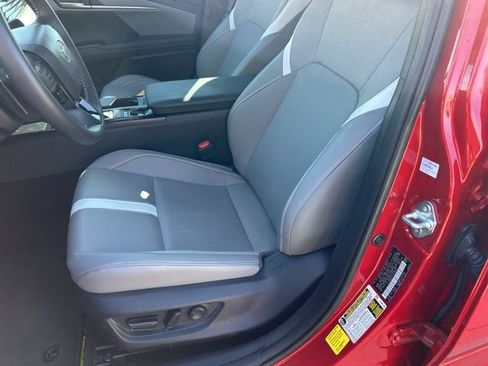 Certified 2025 Toyota Camry SE image 10