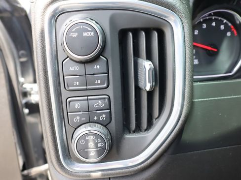 Used 2021 Chevrolet Silverado 1500 LT Trail Boss w/ Convenience Package II AWD/4WD image 13