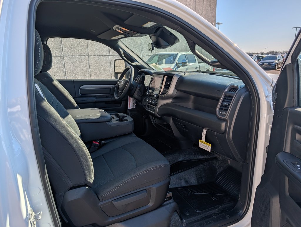 New 2026 RAM 5500 Tradesman w/ Chrome Appearance Group AWD/4WD image 6