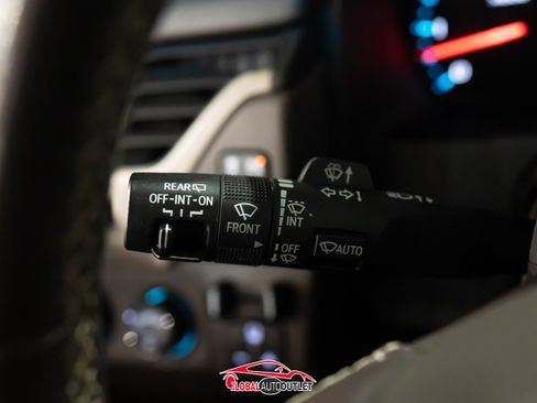 Used 2019 GMC Yukon Denali w/ Denali Ultimate Package image 29