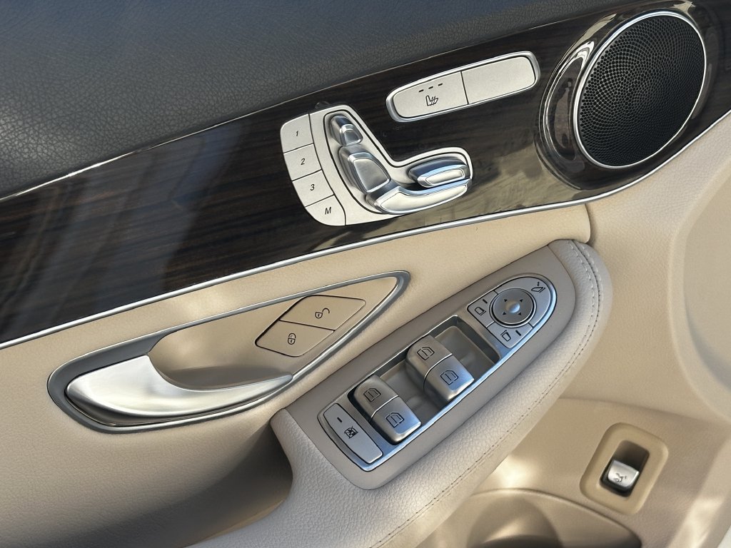 Used 2018 Mercedes-Benz C 300 Sedan image 12