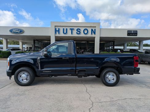 Used 2025 Ford F350 XL w/ 360-Degree Camera Package RWD image 1