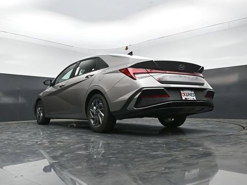 Used 2024 Hyundai Elantra SEL FWD image 64