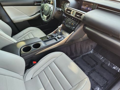 Used 2014 Lexus IS 250 w/ F-Sport Package RWD image 17