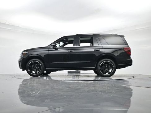 Certified 2024 Ford Expedition Limited image 39