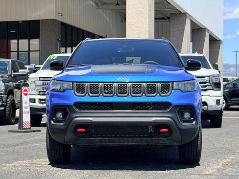 Used 2023 Jeep Compass Trailhawk AWD/4WD image 28
