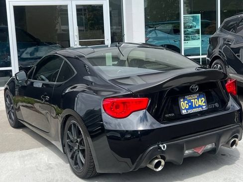 Used 2013 Scion FR-S RWD image 4