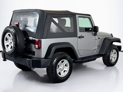 Used 2016 Jeep Wrangler Sport image 5