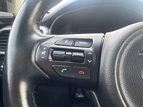 Used 2018 Kia Sorento FWD image 19