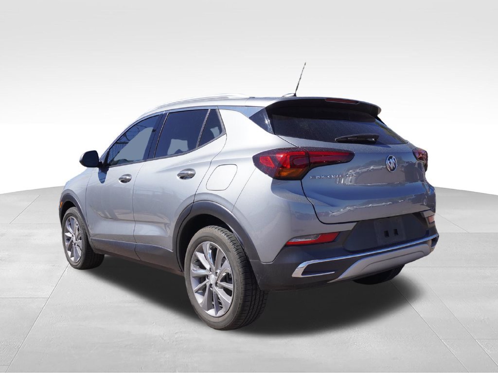 Used 2023 Buick Encore GX Essence w/ Experience Buick Package FWD image 3