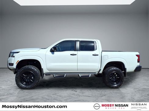 New 2026 Nissan Frontier S image 4