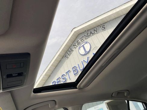 Used 2019 Nissan Altima 2.5 SL FWD image 18