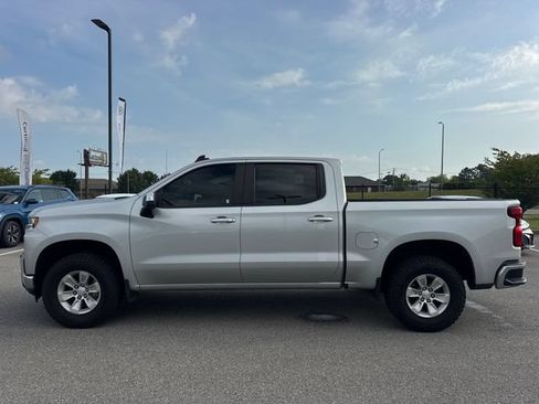 Used 2021 Chevrolet Silverado 1500 LT RWD image 2