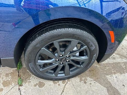 Used 2022 Chevrolet Equinox RS w/ RS Leather Package image 24