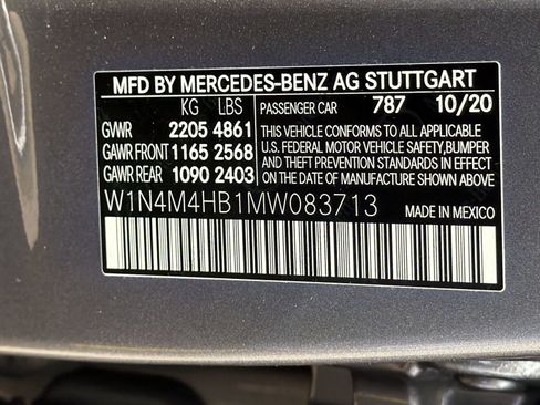 Used 2021 Mercedes-Benz GLB 250 4MATIC w/ Premium Package image 26