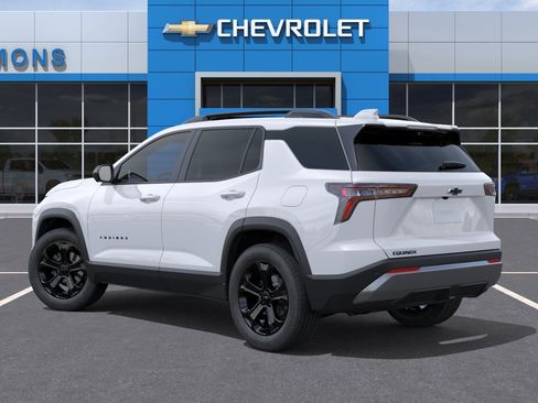 New 2026 Chevrolet Equinox LT w/ Convenience Package II FWD image 4