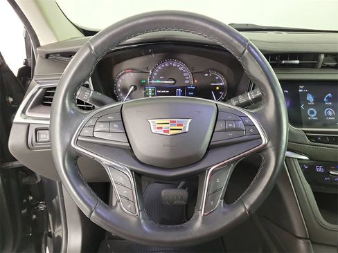 Used 2019 Cadillac XT5 Luxury image 21
