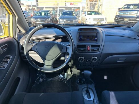Used 2003 Suzuki Aerio GS image 17
