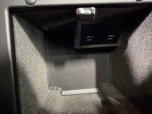 Certified 2022 Porsche Macan S image 30