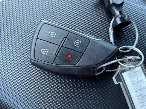 Used 2025 Chevrolet Equinox LT FWD image 25