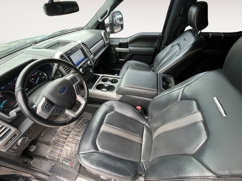 Used 2020 Ford F250 Platinum w/ FX4 Off-Road Package image 19