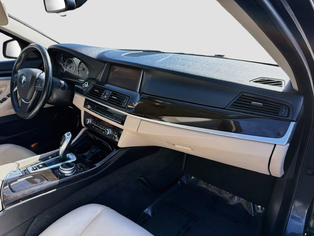 Used 2015 BMW 528i xDrive Sedan AWD/4WD image 30