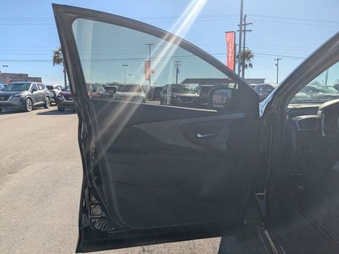 Used 2024 Nissan Murano SL image 11