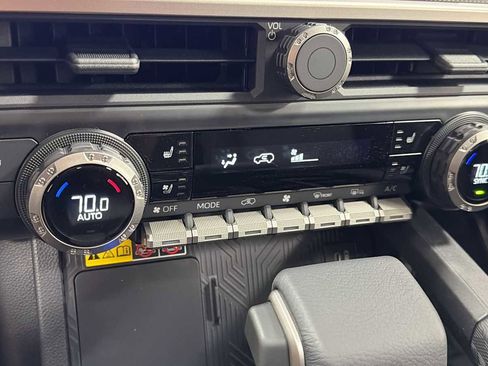 New 2026 Toyota 4Runner Limited AWD/4WD image 21