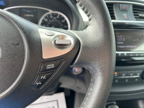 Used 2016 Nissan Sentra SR FWD image 19