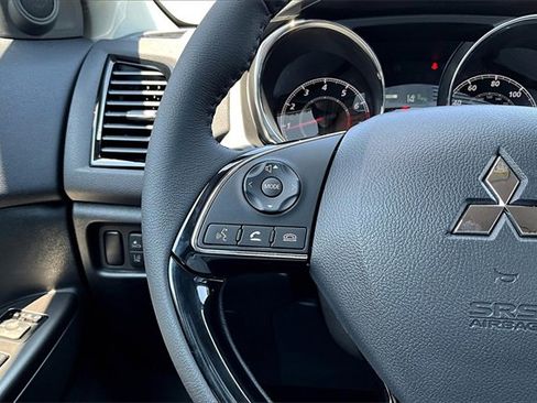 New 2025 Mitsubishi Outlander Sport SE image 10