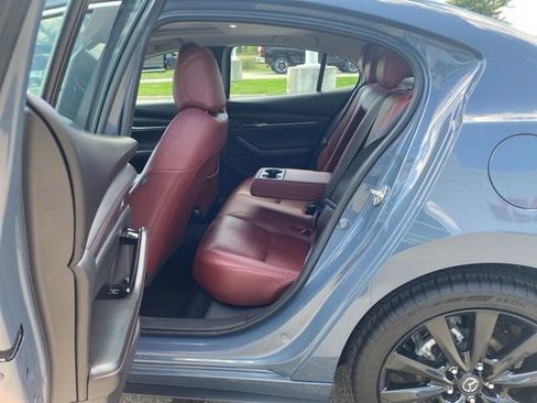 Used 2024 MAZDA MAZDA3 s image 25