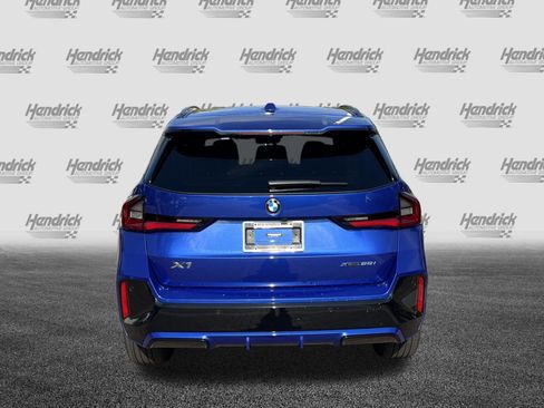 Used 2023 BMW X1 xDrive28i w/ Premium Package image 9