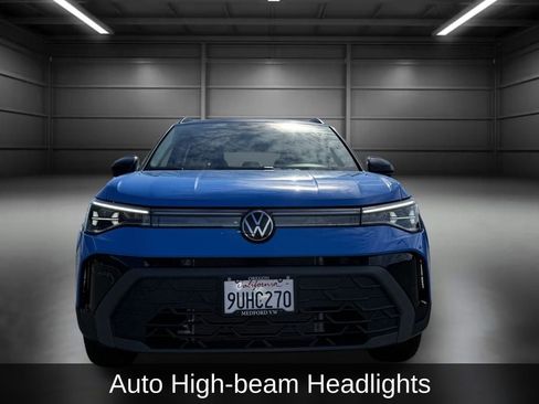 Used 2025 Volkswagen Taos SE image 9