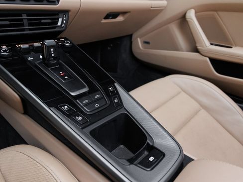 Certified 2020 Porsche 911 Carrera S RWD image 22