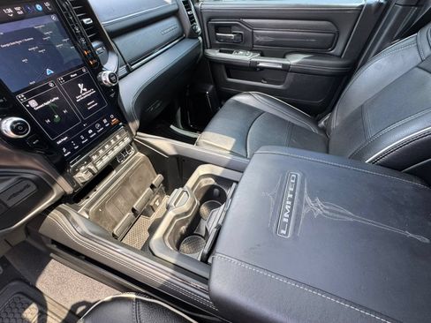 Used 2024 RAM 3500 Limited AWD/4WD image 34