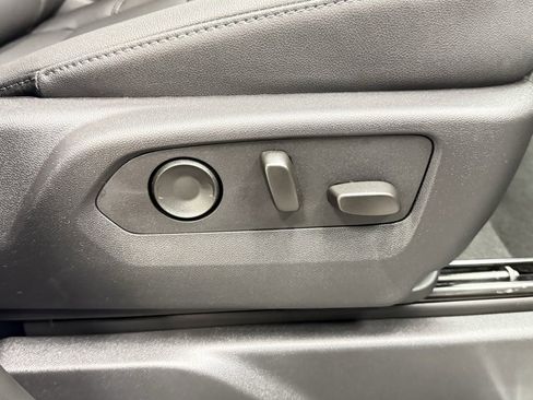 New 2026 GMC Sierra 2500 SLT image 15