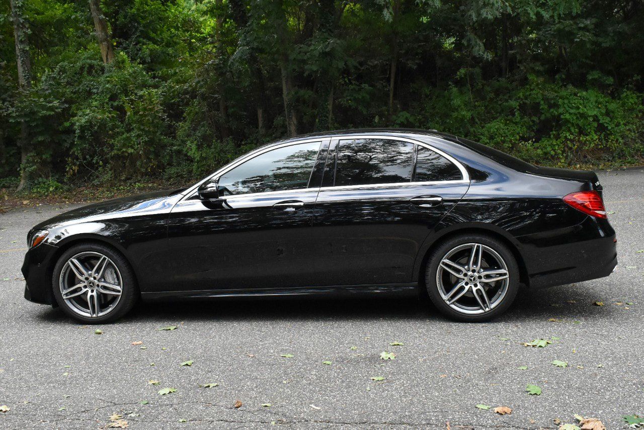 Used 2020 Mercedes-Benz E 350 Sedan image 4