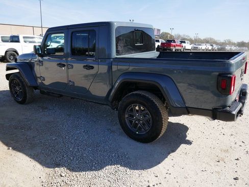 New 2026 Jeep Gladiator Sport image 7