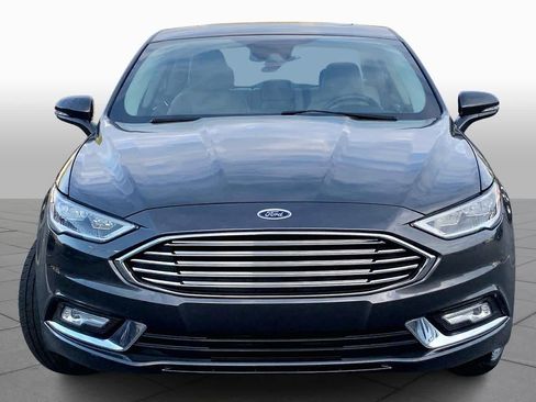 Used 2018 Ford Fusion Titanium FWD image 4