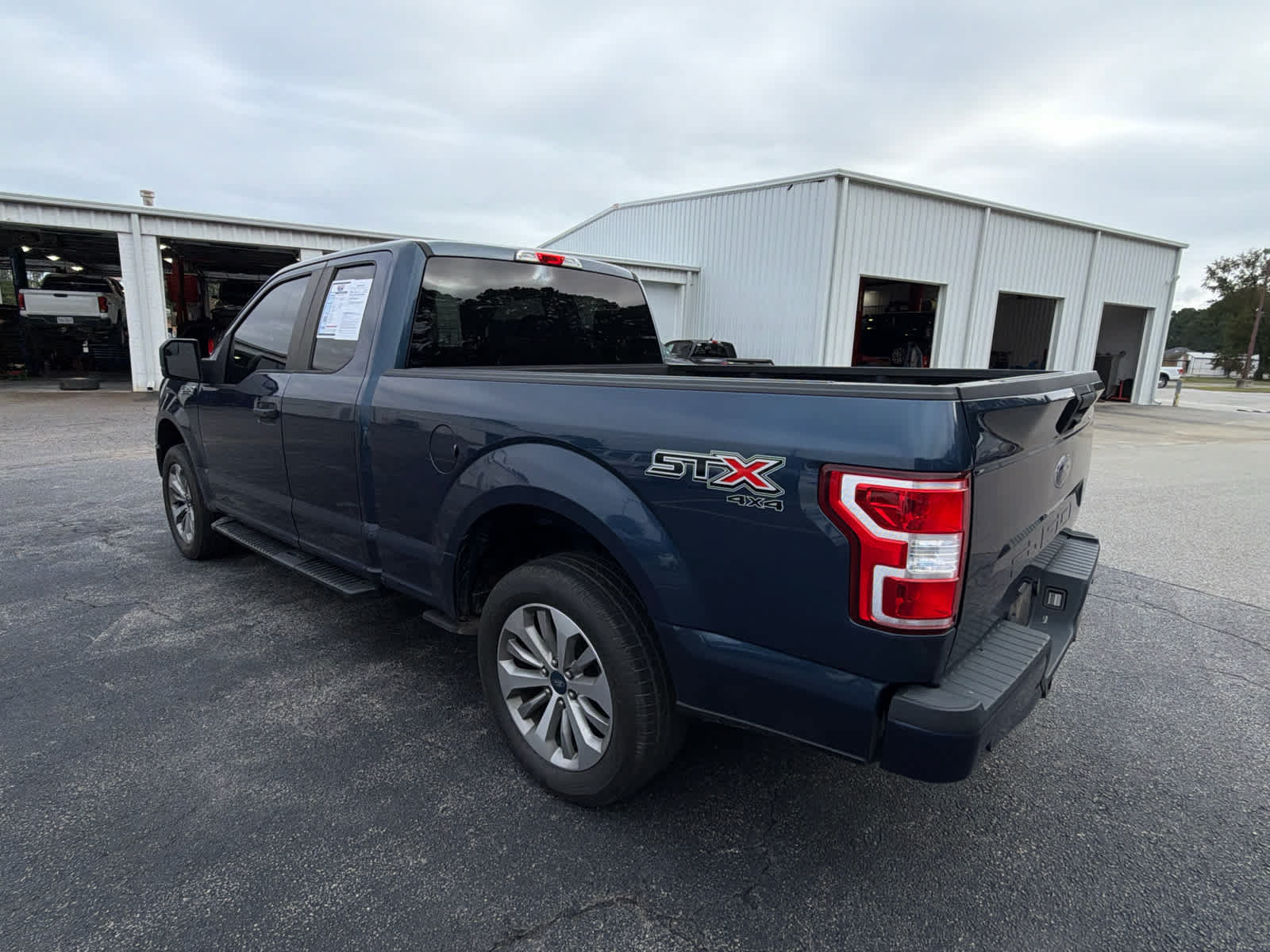 Used 2018 Ford F150 XL w/ Equipment Group 101A Mid AWD/4WD image 5