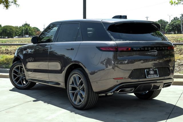 New 2026 Land Rover Range Rover Sport Dynamic SE AWD/4WD image 13