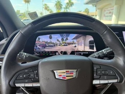 Used 2023 Cadillac Escalade Premium Luxury w/ Performance Package AWD/4WD image 22
