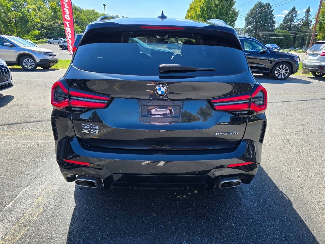 Used 2022 BMW X3 xDrive30i w/ M Sport Package AWD/4WD image 4