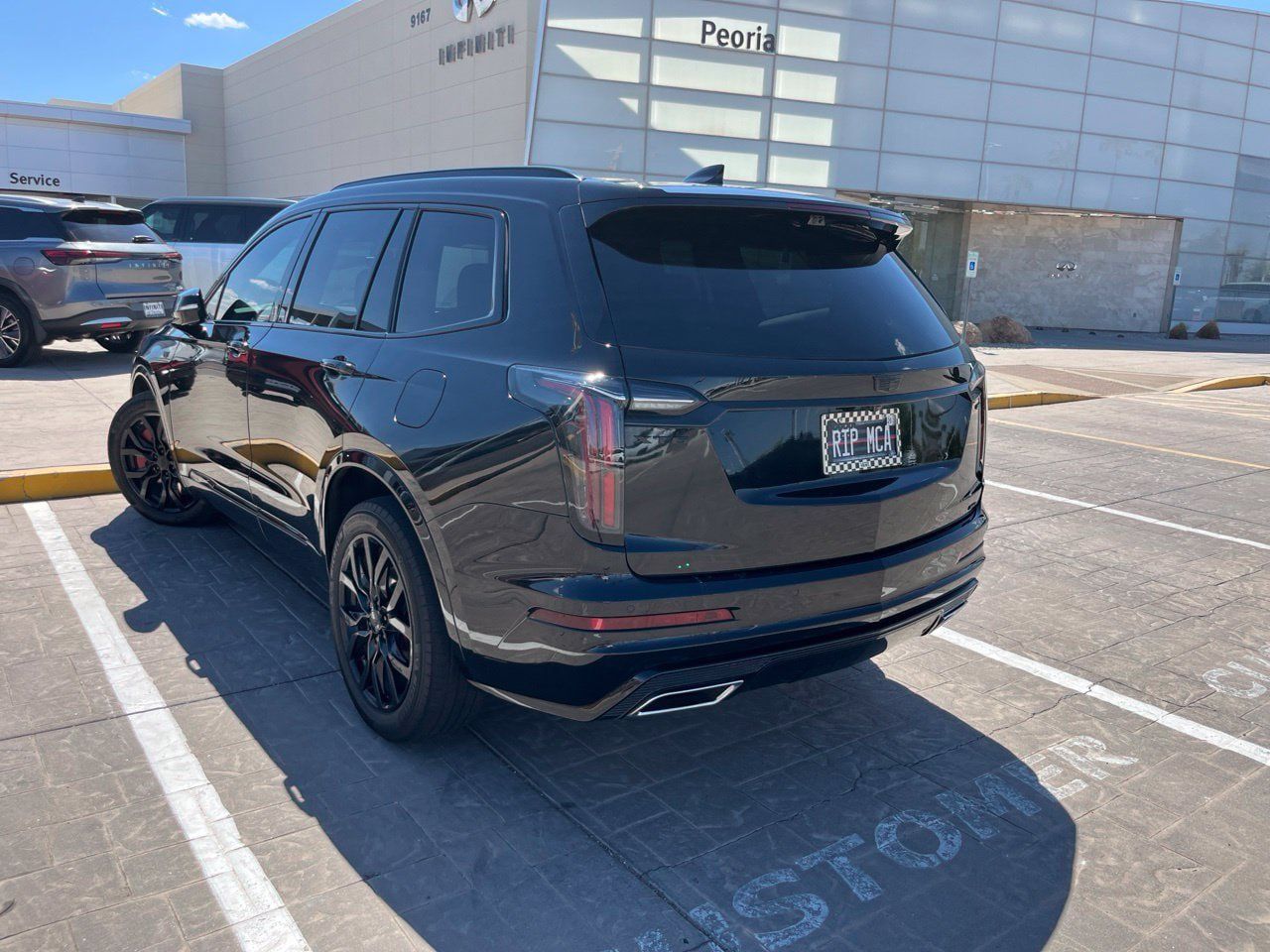 Used 2022 Cadillac XT6 Sport w/ Technology Package AWD/4WD image 7